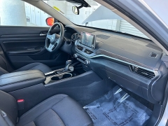 Used 2024  Nissan Altima 2&period;5 SV Sedan at Camacho Mitsubishi near Palmdale&comma; CA