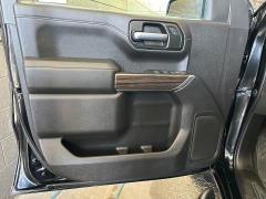 Used 2020  Chevrolet Silverado 1500 4WD Crew Cab RST at Camacho Mitsubishi near Palmdale&comma; CA