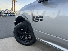 Used 2024  Ram 1500 Classic 2WD Warlock Crew Cab 5'7" Box at Camacho Mitsubishi near Palmdale&comma; CA