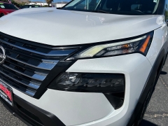 Used 2024  Nissan Rogue FWD SV at Camacho Mitsubishi near Palmdale&comma; CA