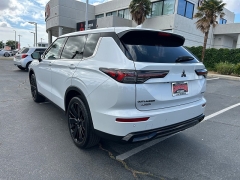 New 2026  Mitsubishi Outlander FWD at Camacho Mitsubishi near Palmdale&comma; CA
