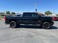 Used 2019  Chevrolet Silverado 2500HD 4WD Crew Cab 153&period;7" LTZ at Camacho Mitsubishi near Palmdale&comma; CA
