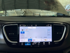 Used 2025  Chrysler Pacifica Select FWD at Camacho Mitsubishi near Palmdale&comma; CA