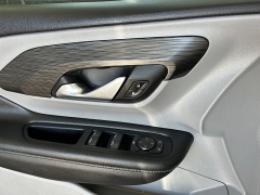 Used 2024  GMC Terrain FWD 4dr SLE at Camacho Mitsubishi near Palmdale&comma; CA