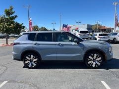 New 2026  Mitsubishi Outlander SE FWD at Camacho Mitsubishi near Palmdale&comma; CA