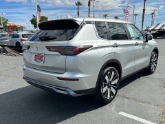Used 2025  Mitsubishi Outlander SE FWD at Camacho Mitsubishi near Palmdale&comma; CA