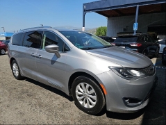 Used 2018  Chrysler Pacifica 4d Wagon Touring L at Camacho Mitsubishi near Palmdale&comma; CA