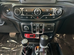 Used 2019  Jeep Wrangler Unlimited 4d SUV 4WD Rubicon at Camacho Mitsubishi near Palmdale&comma; CA
