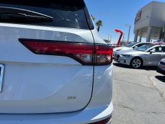 Used 2024  Mitsubishi Outlander SE FWD at Camacho Mitsubishi near Palmdale&comma; CA