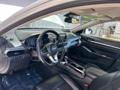 Used 2024  Nissan Altima 2&period;5 SR Sedan at Camacho Mitsubishi near Palmdale&comma; CA