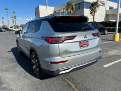 Used 2025  Mitsubishi Outlander SE FWD at Camacho Mitsubishi near Palmdale&comma; CA