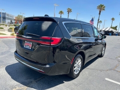 Used 2025  Chrysler Pacifica Select FWD at Camacho Mitsubishi near Palmdale&comma; CA