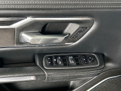 Used 2024  Ram 1500 2WD Laramie Crew Cab 5'7" Box at Camacho Mitsubishi near Palmdale&comma; CA