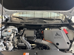 New 2026  Mitsubishi Outlander Plug-In Hybrid SE S-AWC at Camacho Mitsubishi near Palmdale&comma; CA