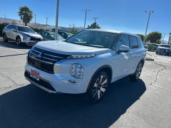 New 2026  Mitsubishi Outlander FWD at Camacho Mitsubishi near Palmdale&comma; CA