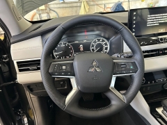 New 2026  Mitsubishi Outlander SE FWD at Camacho Mitsubishi near Palmdale&comma; CA