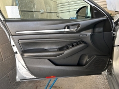 Used 2020  Nissan Altima 4d Sedan FWD 2.5L Platinum at Camacho Mitsubishi near Palmdale, CA