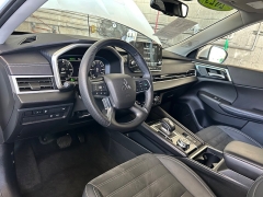 Used 2023  Mitsubishi Outlander Plug-In Hybrid SE S-AWC at Camacho Mitsubishi near Palmdale, CA