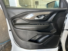 Used 2024  GMC Terrain FWD 4dr SLE at Camacho Mitsubishi near Palmdale&comma; CA