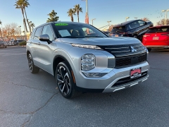  2024 Mitsubishi Outlander SE FWD at Camacho Mitsubishi near Palmdale&comma; CA