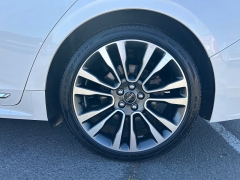 Used 2018  Lincoln Continental 4d Sedan AWD Reserve at Camacho Mitsubishi near Palmdale&comma; CA
