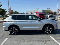 Used 2024  Mitsubishi Outlander SE S-AWC at Camacho Mitsubishi near Palmdale&comma; CA