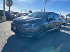 Used 2019  Chrysler Pacifica 4d Wagon Touring Plus at Camacho Mitsubishi near Palmdale, CA