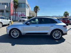 Used 2018  Porsche Macan 4d SUV AWD S at Camacho Mitsubishi near Palmdale, CA