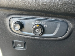 Used 2024  GMC Terrain FWD 4dr SLE at Camacho Mitsubishi near Palmdale&comma; CA