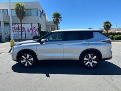 New 2026  Mitsubishi Outlander SE FWD at Camacho Mitsubishi near Palmdale&comma; CA