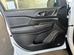 Used 2023 GMC Acadia FWD 4dr SLT at Camacho Mitsubishi near Palmdale, CA