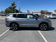 Used 2024  Mitsubishi Outlander SE FWD at Camacho Mitsubishi near Palmdale&comma; CA