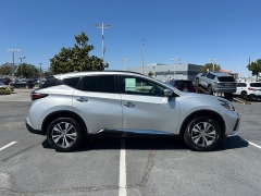 Used 2021  Nissan Murano FWD SV at Camacho Mitsubishi near Palmdale&comma; CA