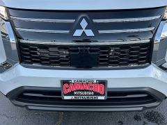 New 2026  Mitsubishi Outlander SE FWD at Camacho Mitsubishi near Palmdale&comma; CA