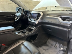 Used 2023 GMC Acadia FWD 4dr SLT at Camacho Mitsubishi near Palmdale, CA