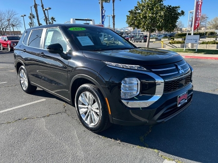 Used 2025 Mitsubishi Outlander ES S-AWC at Camacho Mitsubishi near Palmdale, CA