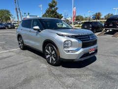  2026 Mitsubishi Outlander SE FWD at Camacho Mitsubishi near Palmdale&comma; CA