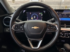 Used 2025  Chevrolet Trax FWD 4dr LT at Camacho Mitsubishi near Palmdale&comma; CA