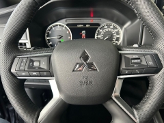 New 2026  Mitsubishi Outlander SE FWD at Camacho Mitsubishi near Palmdale&comma; CA