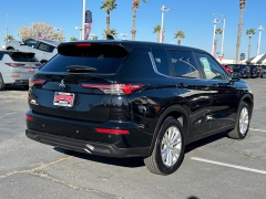 Used 2025  Mitsubishi Outlander ES S-AWC at Camacho Mitsubishi near Palmdale&comma; CA