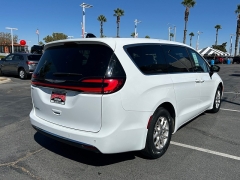 Used 2024  Chrysler Pacifica Touring L FWD at Camacho Mitsubishi near Palmdale&comma; CA
