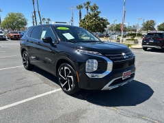 2024 Mitsubishi Outlander SE FWD at Camacho Mitsubishi near Palmdale&comma; CA