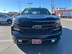 Used 2020  Chevrolet Silverado 1500 4WD Crew Cab RST at Camacho Mitsubishi near Palmdale&comma; CA