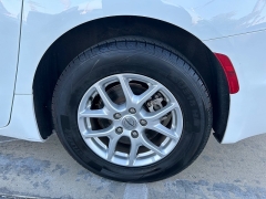 Used 2023  Chrysler Pacifica Touring L FWD at Camacho Mitsubishi near Palmdale&comma; CA