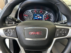 Used 2024  GMC Terrain FWD 4dr SLE at Camacho Mitsubishi near Palmdale&comma; CA