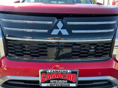 New 2025  Mitsubishi Outlander SE FWD at Camacho Mitsubishi near Palmdale&comma; CA