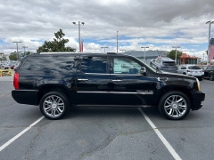 Used 2013  Cadillac Escalade ESV 4d SUV RWD Platinum at Camacho Mitsubishi near Palmdale&comma; CA