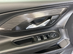 Used 2024  GMC Terrain FWD 4dr SLE at Camacho Mitsubishi near Palmdale&comma; CA