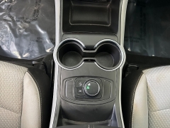 Used 2024  GMC Terrain FWD 4dr SLE at Camacho Mitsubishi near Palmdale&comma; CA