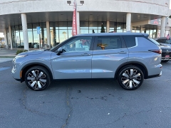 New 2026  Mitsubishi Outlander SE FWD at Camacho Mitsubishi near Palmdale&comma; CA